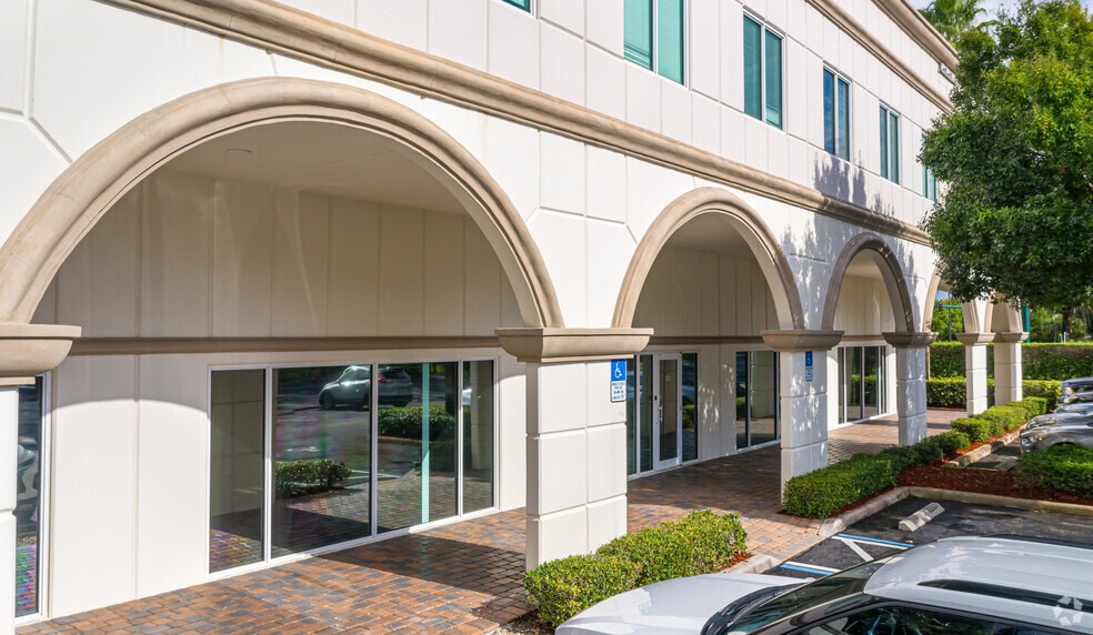 11641 Kew Gardens Ave, Palm Beach Gardens, FL for sale - Building Photo - Image 3 of 7