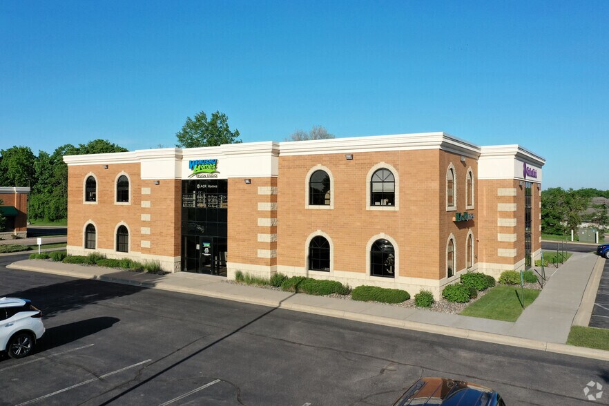 2850 Cutters Grove Ave, Anoka, MN à louer - Photo du bâtiment - Image 2 de 22