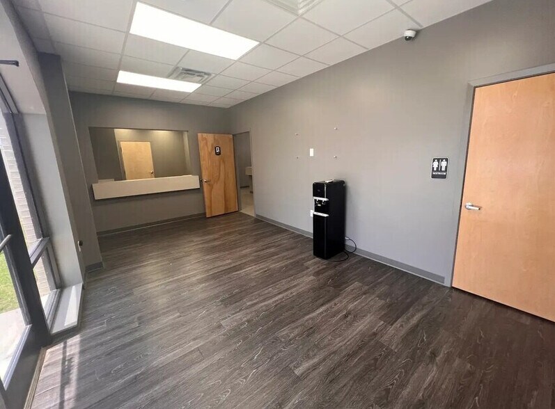 5207 Essen Ln, Baton Rouge, LA à louer - Photo du bâtiment - Image 2 de 34