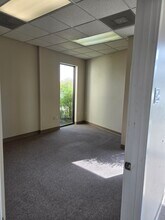 4303 Vineland Rd, Orlando, FL for lease Interior Photo- Image 2 of 7