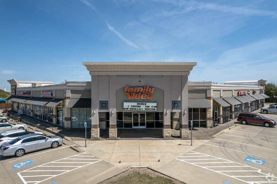 8021 Matlock Rd, Arlington, TX for lease - Building Photo - Image 2 of 11