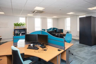 Plus de détails pour 67-72 Regent Quay, Aberdeen - Bureau à vendre