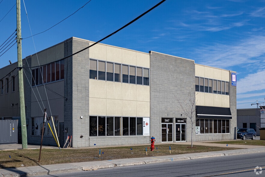 8270-8310 Ch Devonshire, Mt Royal, QC for lease - Building Photo - Image 3 of 13