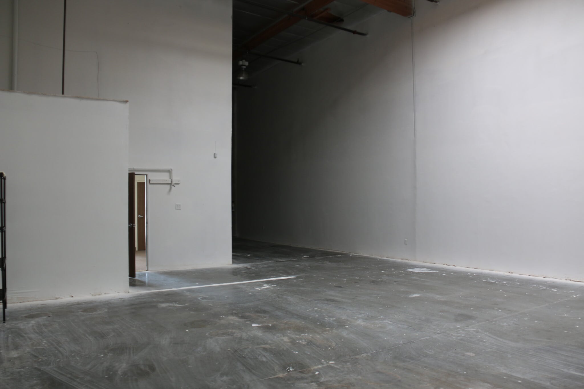 12335 Denholm Dr, El Monte, CA for lease Interior Photo- Image 1 of 6