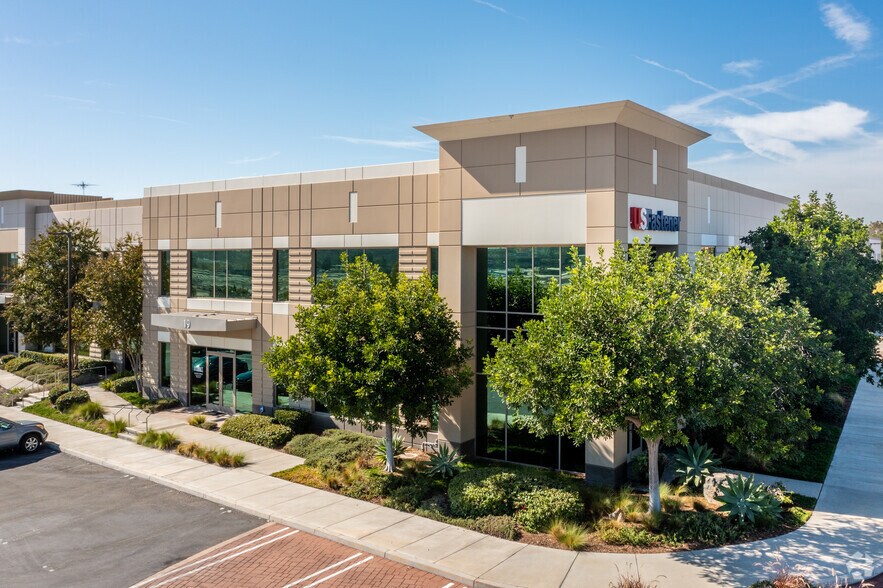 18 Rancho Cir, Lake Forest, CA à louer - Photo principale - Image 1 de 7