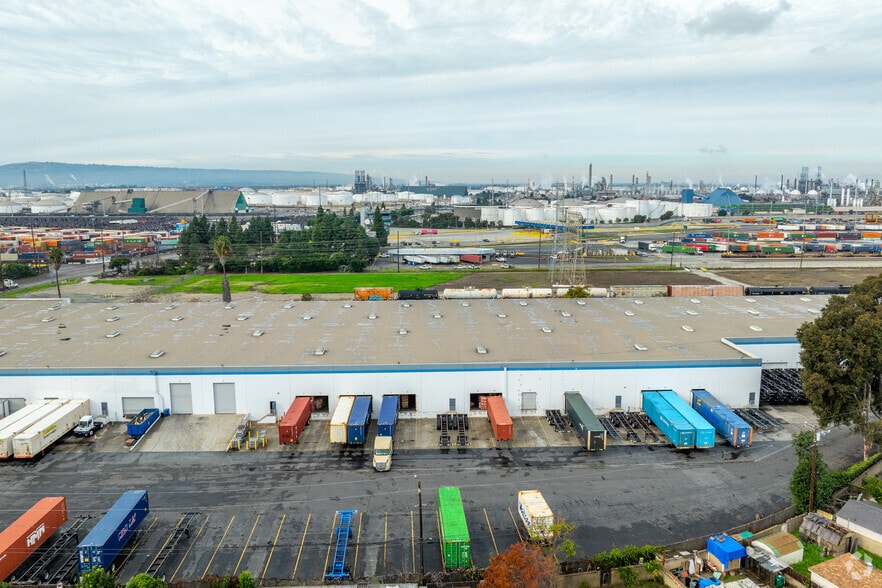 2131 W Willow St, Long Beach, CA à louer - Aérien - Image 3 de 4