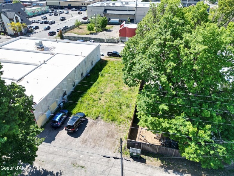 113 E Indiana Ave, Coeur d'Alene, ID for sale - Building Photo - Image 3 of 10