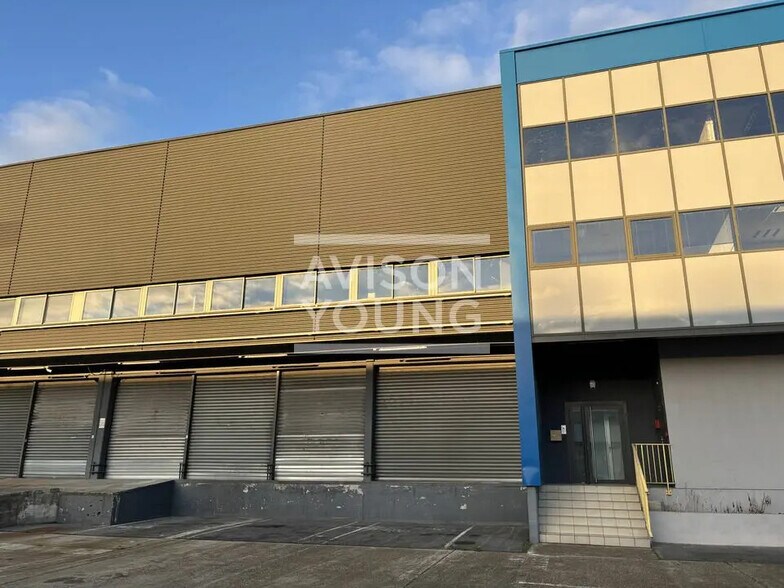 Flex dans Aulnay-sous-Bois à louer - Photo du bâtiment - Image 3 de 5