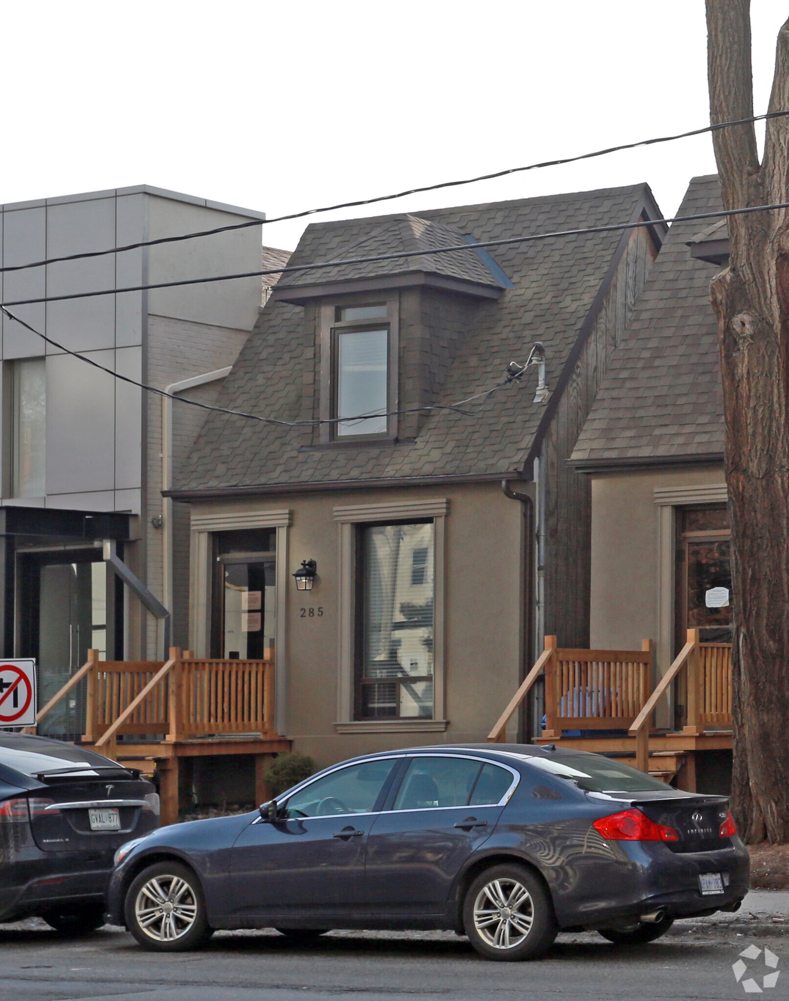 285 Eglinton Ave E, Toronto, ON for sale Primary Photo- Image 1 of 1