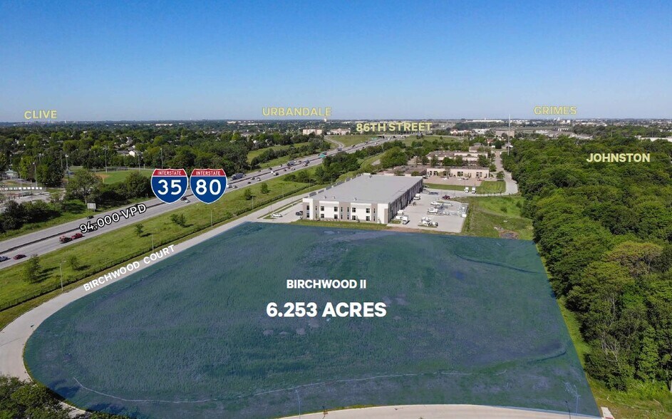 7801 Birchwood Ct, Johnston, IA à vendre - Aérien - Image 2 de 2