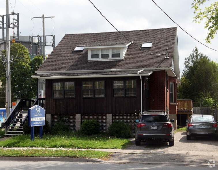 53 Prospect St, Newmarket, ON for lease - Primary Photo - Image 1 of 2