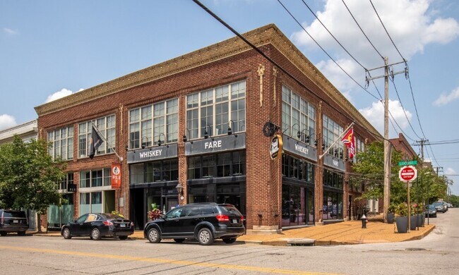 More details for 511 N Garrison Ave, Saint Louis, MO - Office, Retail for Lease