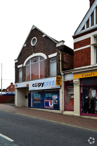 8 Park Rd, Wellingborough for lease - Primary Photo - Image 1 of 3