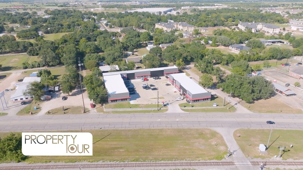 40190 Bus US-290, Waller, TX for lease - Commercial Listing Video - Image 2 of 7