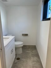 614 S Federal Hwy, Fort Lauderdale, FL à louer Photo intérieure- Image 2 de 8