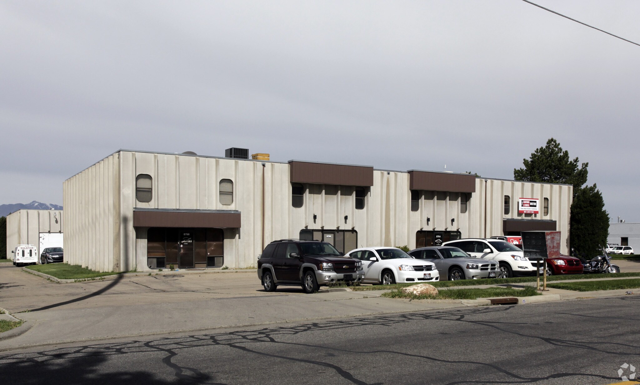 8762-8768 Monroe St, Sandy, UT à vendre Photo principale- Image 1 de 1