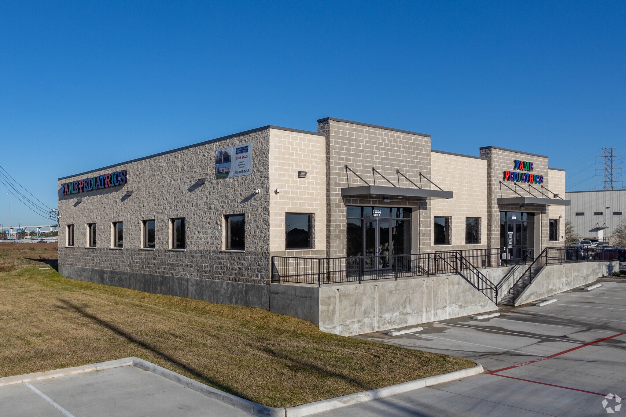 11044 Bay Commerce Dr, Houston, TX for lease Primary Photo- Image 1 of 6