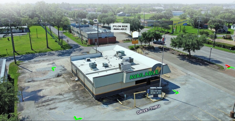 3200 S Main St, Stafford, TX for lease - Building Photo - Image 1 of 9