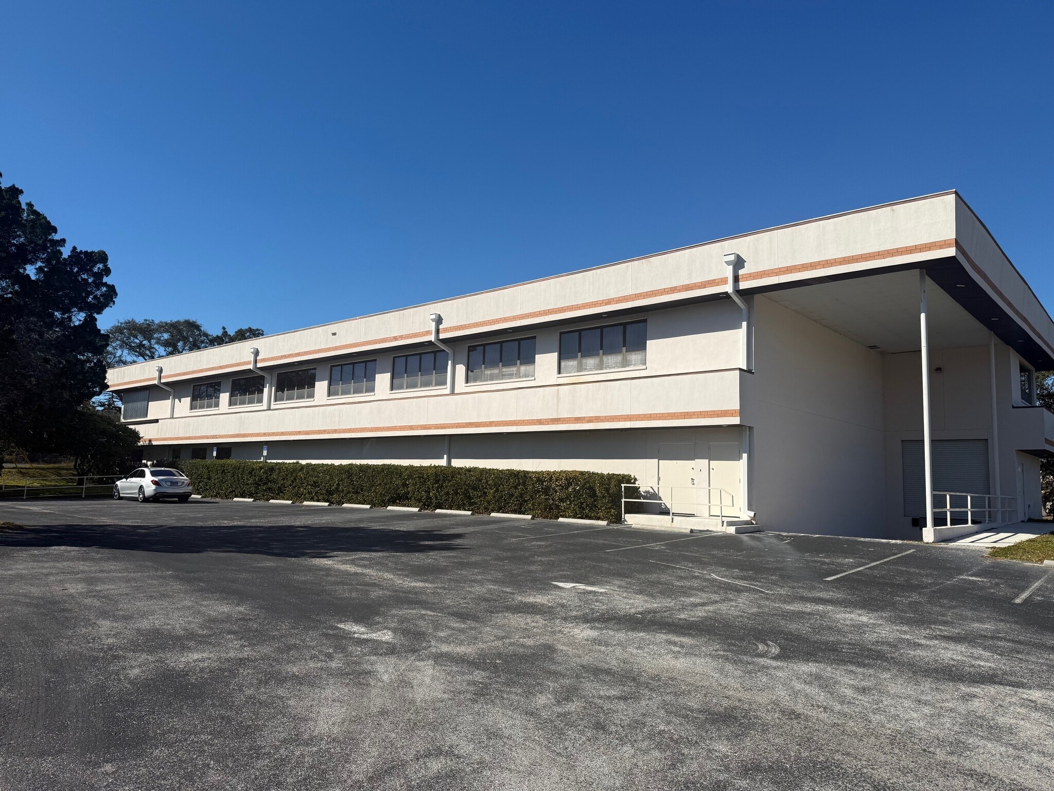 4190 Corporate Ct, Palm Harbor, FL for lease Primary Photo- Image 1 of 14