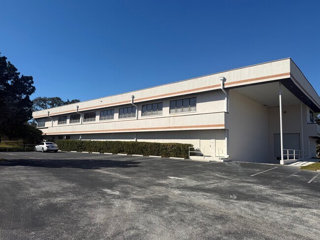 Plus de détails pour 4190 Corporate Ct, Palm Harbor, FL - Industriel à louer