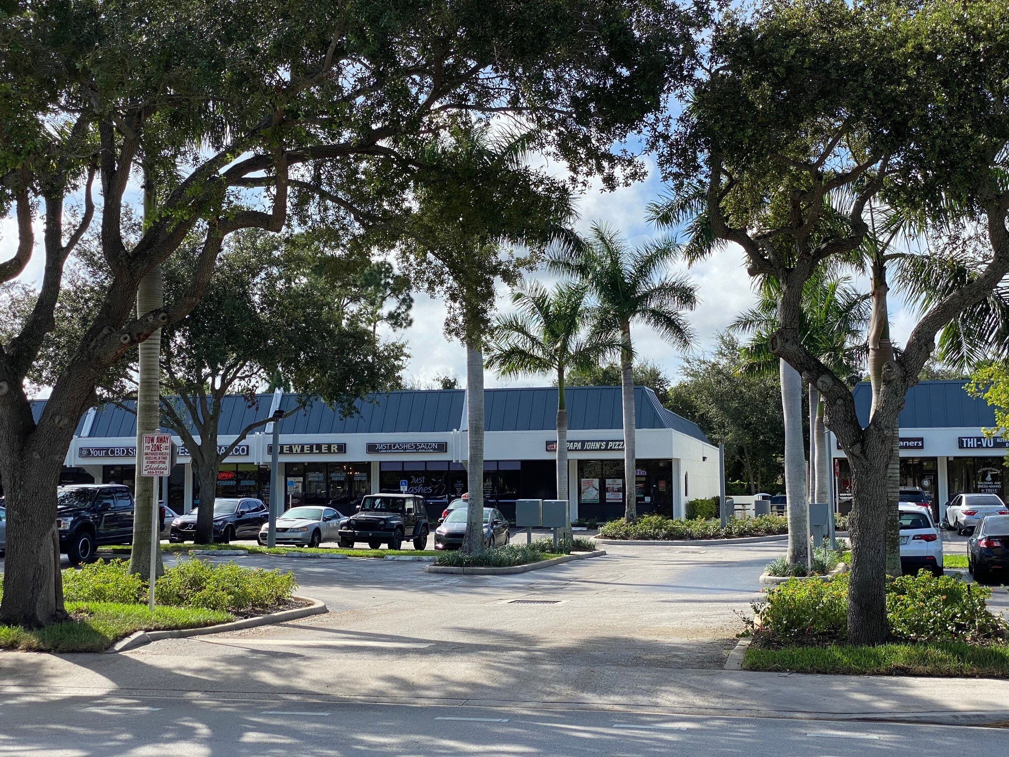 9089-9091 N Military Trl, Palm Beach Gardens, FL à louer Photo du bâtiment- Image 1 de 8