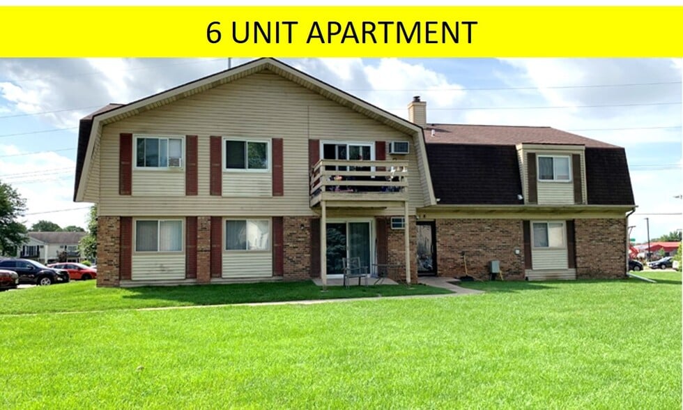 7418 Century Ave, Middleton, WI for sale - Primary Photo - Image 1 of 18