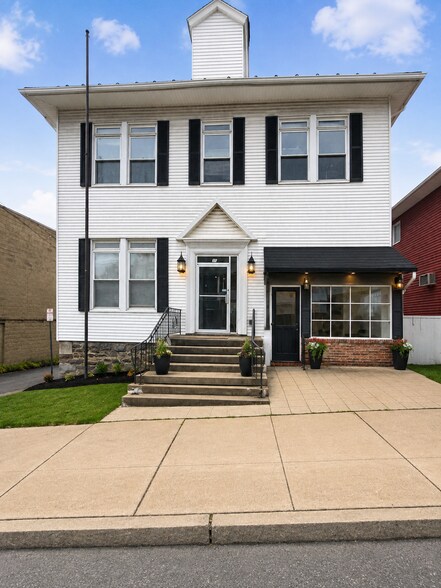 17 E Carey St, Plains, PA à louer - Photo du bâtiment - Image 3 de 13