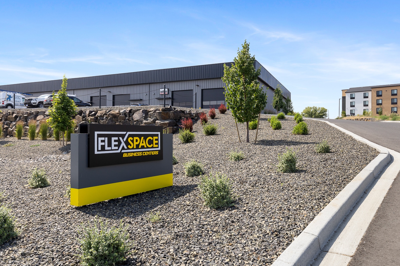 1333 Tapteal Dr, Richland, WA for lease Primary Photo- Image 1 of 17