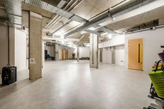 7B Cresset Rd, London for lease Interior Photo- Image 2 of 11