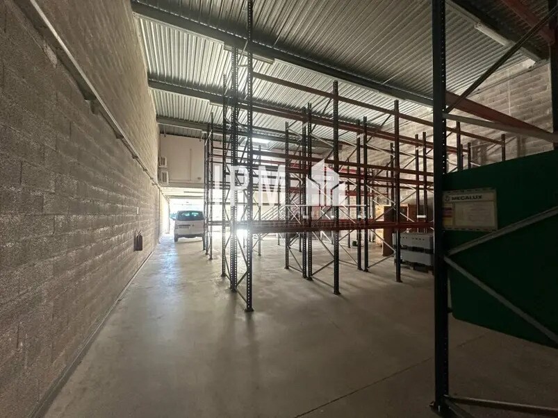 Flex in La Ciotat for lease Interior Photo- Image 1 of 9