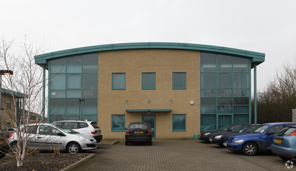 Stocks Bridge Way, St Ives for lease - Building Photo - Image 2 of 7