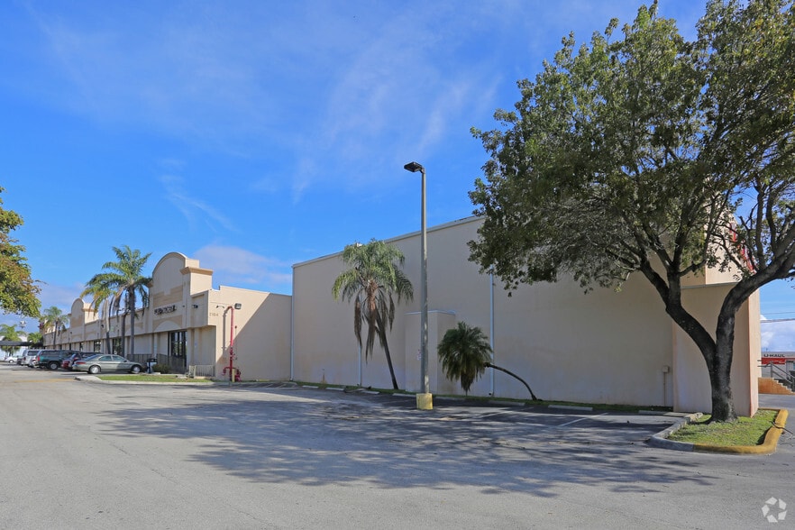 2154 Zip Code Pl, West Palm Beach, FL for lease - Primary Photo - Image 1 of 4