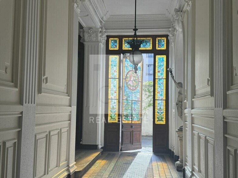 23 Cours De La Liberté, Lyon for sale - Interior Photo - Image 2 of 12