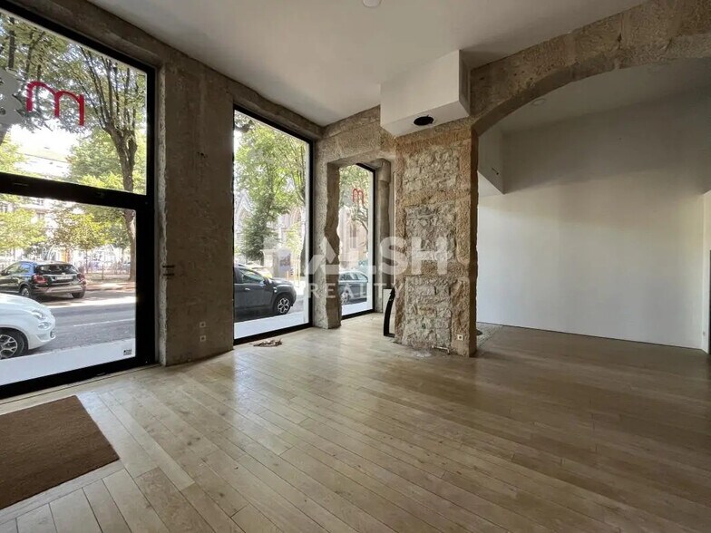 Commerce de détail dans Lyon à louer - Photo intérieure - Image 2 de 7