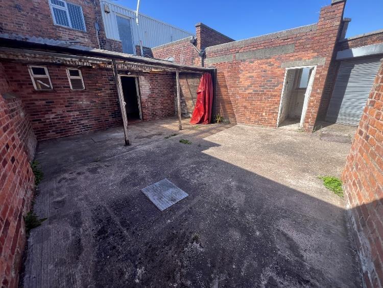 265-267 Broad St, Crewe à louer - Photo du bâtiment - Image 2 de 3