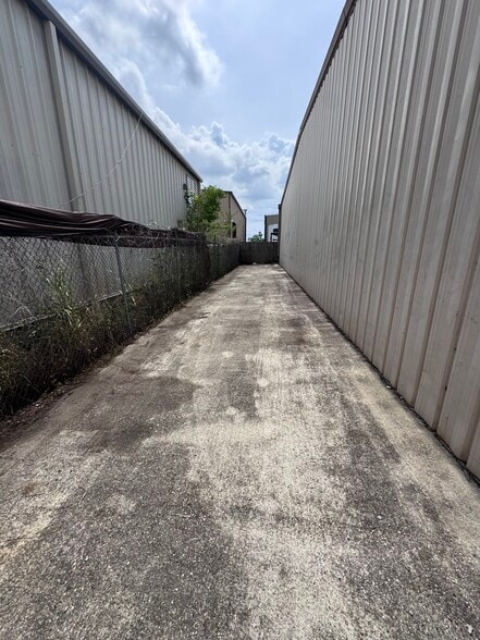 2218 Fayette St, Kenner, LA for lease - Building Photo - Image 2 of 6