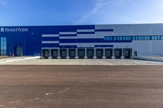  à louer Photo du bâtiment- Image 2 de 4