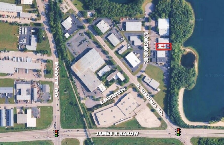 455-457 S Dartmoor Dr, Crystal Lk, Crystal Lake, IL for lease - Building Photo - Image 2 of 4