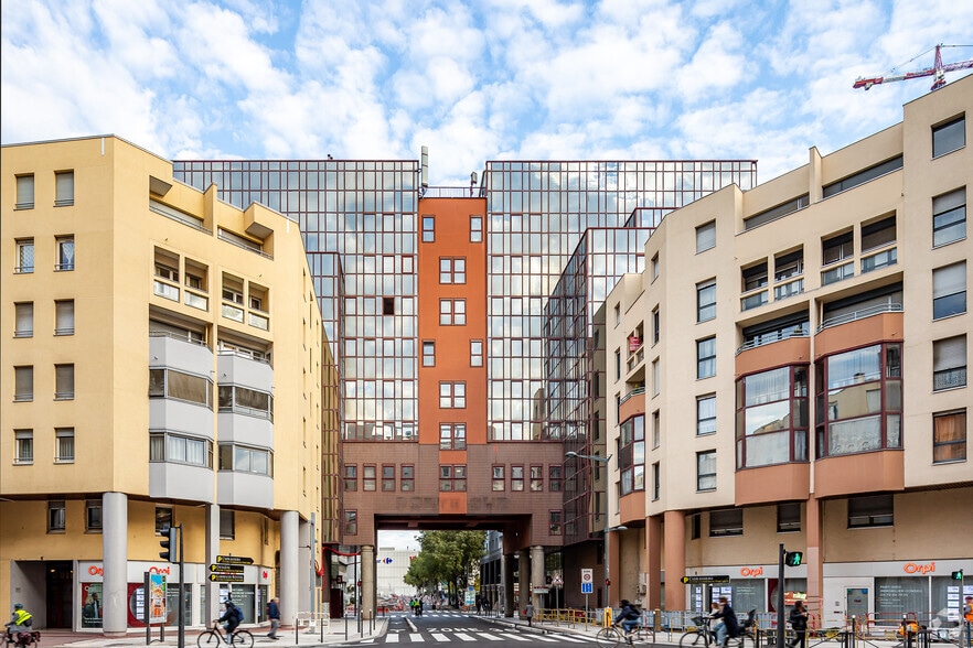 3-5 Rue Des Cuirassiers, Lyon for lease - Building Photo - Image 2 of 18