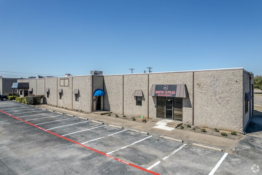 716-722 Lingco Dr, Richardson, TX à louer - Photo du bâtiment - Image 3 de 5