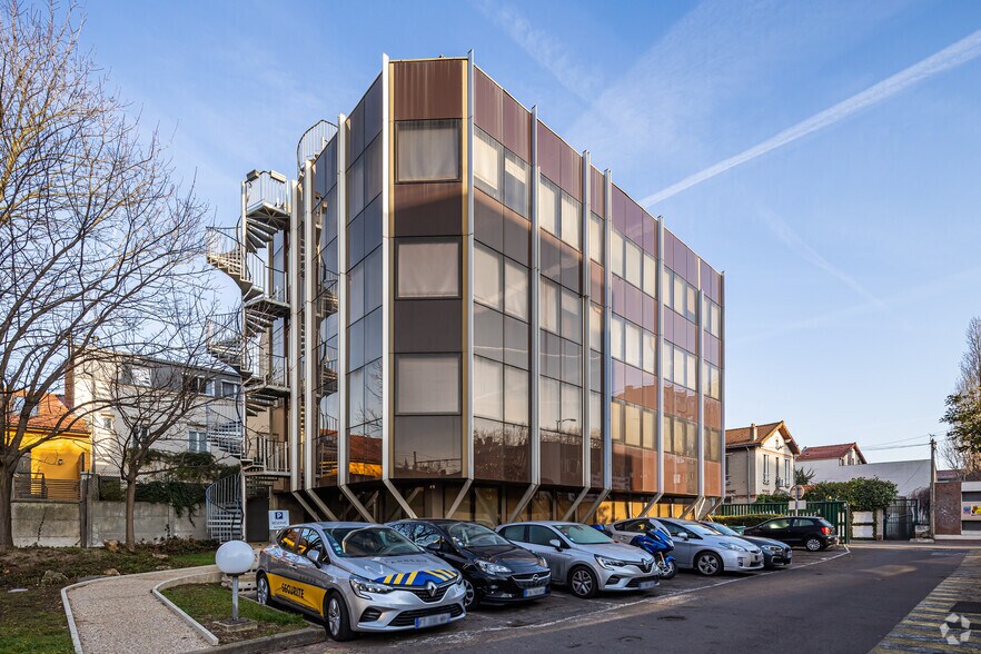 60 Rue Etienne Dolet, Malakoff à louer - Photo du bâtiment - Image 3 de 3