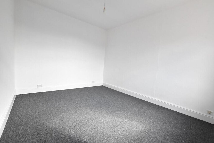 39 Doncaster Rd, Scunthorpe à vendre - Photo du bâtiment - Image 3 de 8