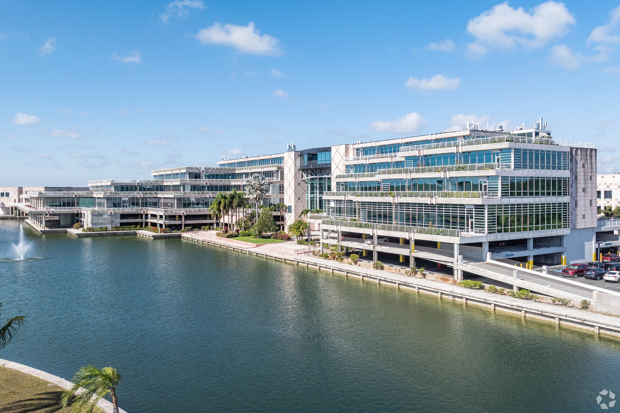 17777 Old Cutler Rd, Miami, FL for lease Primary Photo- Image 1 of 27