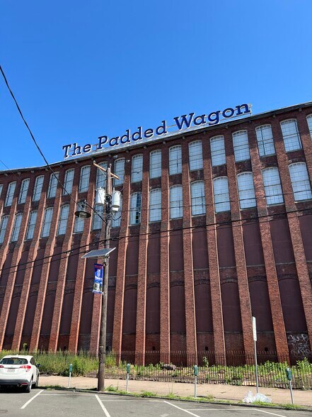 61 State St, Paterson, NJ à vendre - Photo du bâtiment - Image 1 de 6