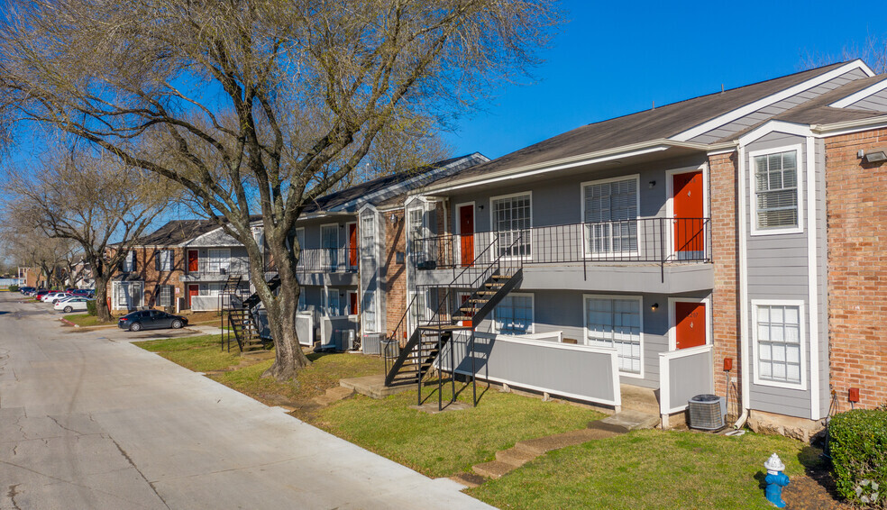 12261 Fondren Rd, Houston, TX à vendre - Photo principale - Image 1 de 1