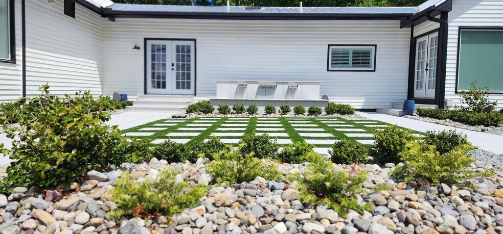 6212 Lake Brandt Rd, Summerfield, NC à louer - Photo du bâtiment - Image 2 de 11