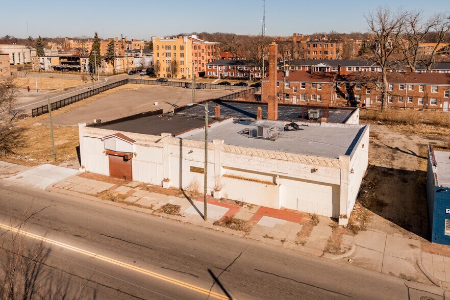 714 W McNichols Rd, Detroit, MI à vendre - Photo principale - Image 1 de 42