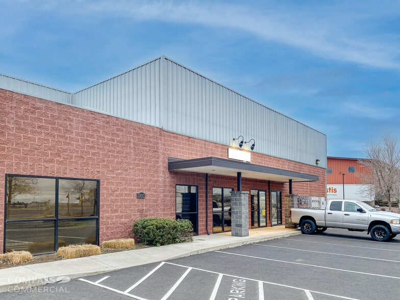 1950 SW Badger St, Redmond, OR for lease - Building Photo - Image 1 of 2
