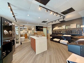 2263 Las Positas Rd, Santa Barbara, CA à louer Photo intérieure- Image 2 de 12