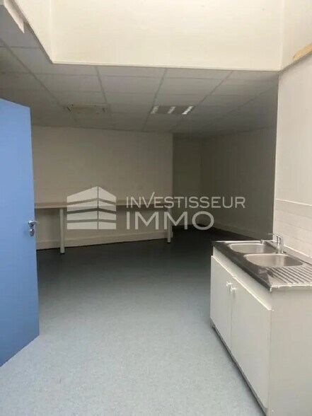 Office in Boulogne-Billancourt for sale - Interior Photo - Image 2 of 7